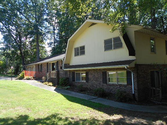 3rd image of 2120 Jeffress Blvd