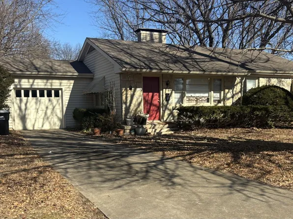 1109 E Linwood Dr, Springfield, MO 65807