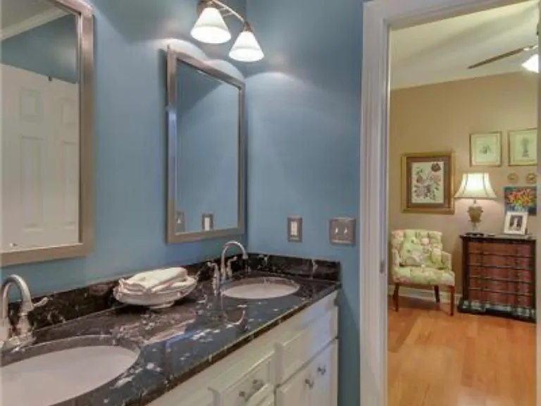 3110 W End Cir #13 — Photo 6