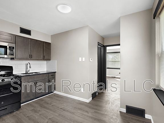 3rd image of 3100 Arsenal St APT 2