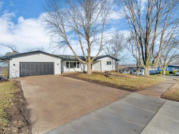 350 Eastland Dr SE, Cedar Rapids, IA 52403