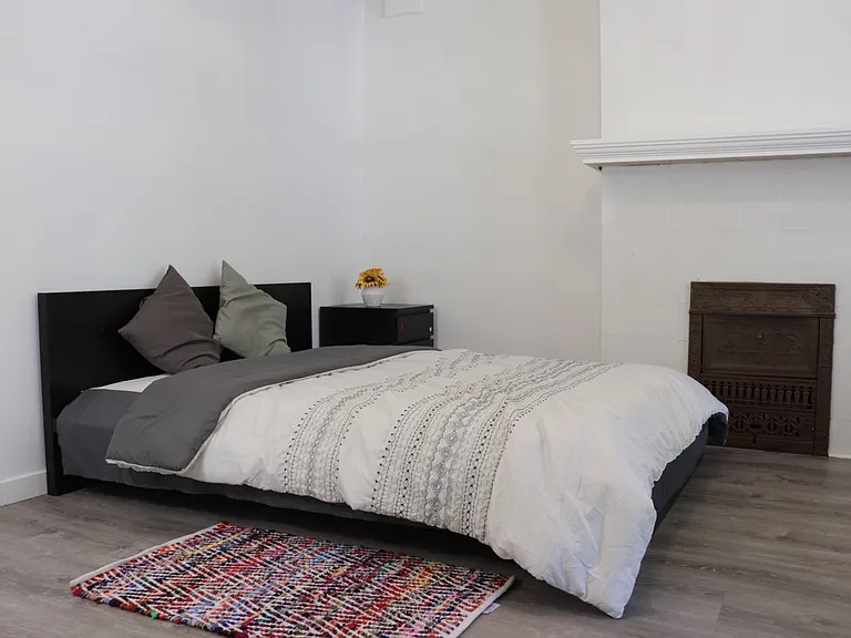 1033 Flemington St — Photo 7