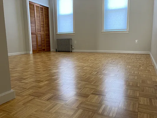 Rented by H L Dynasty Real Estate Corp | media 17