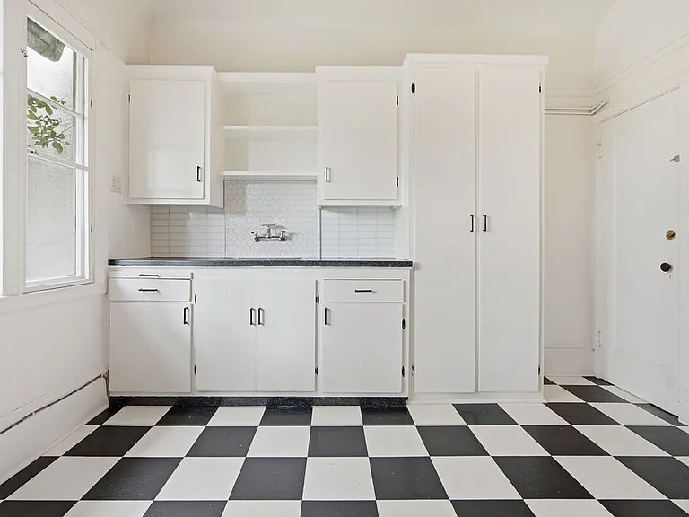 301 Jersey St #1 — Photo 9