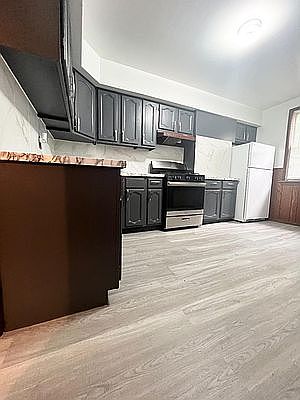 1st image of 27-29 Crescent St #2A