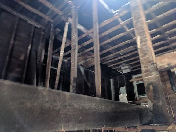 3rd image of 198 Cedar St