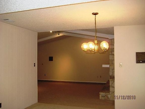 3rd image of 11302 Maidenstone Dr