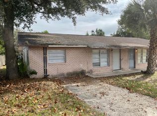 225 Mimosa Dr, Palatka, FL 32177