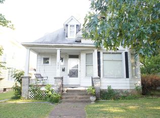 812 Olive St, Carthage, MO 64836