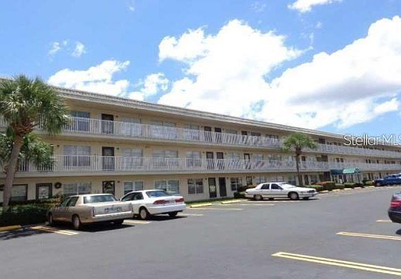 5th image of 6400 46th Ave N APT 209