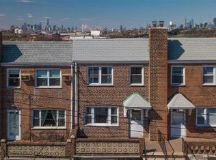 5432 63rd Pl, Maspeth, NY 11378