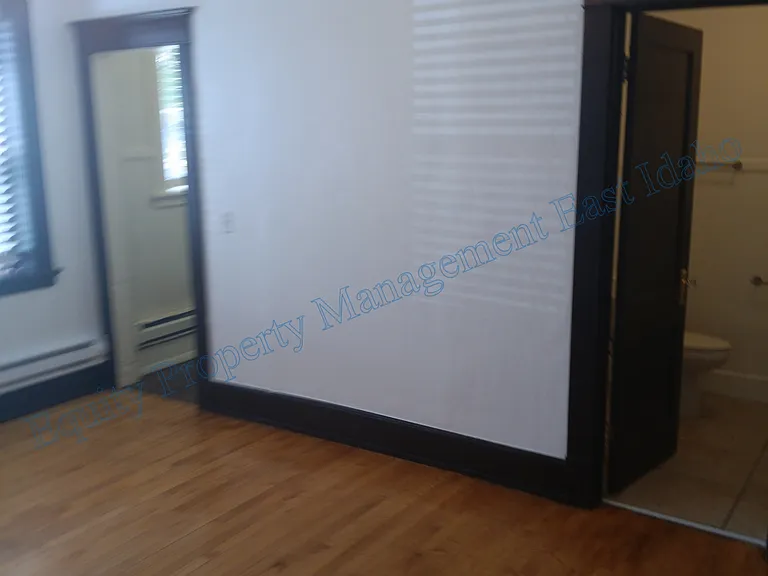 340 S Arthur Ave — Photo 9