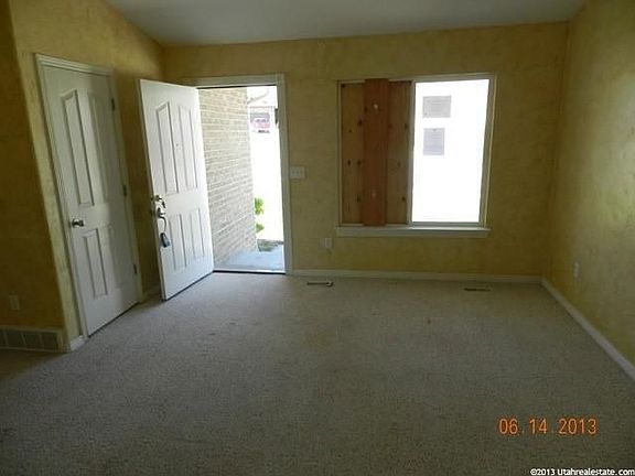4th image of 6223 S Waller Ln