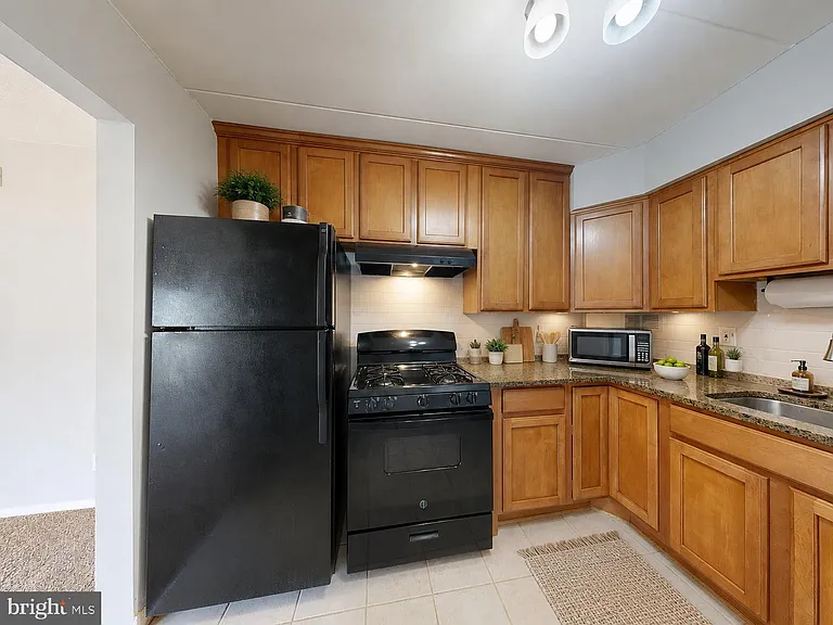 2610 Indian Dr #2B — Photo 4
