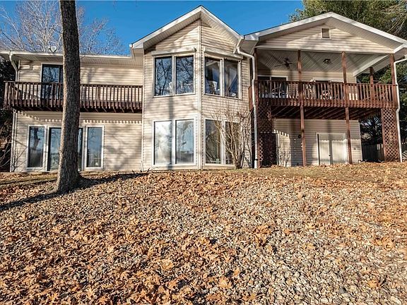 2nd image of 6 Castleford Dr