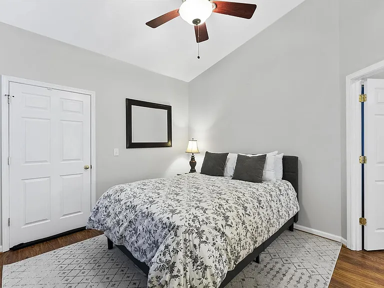 1108 Vermillion Dr — Photo 13