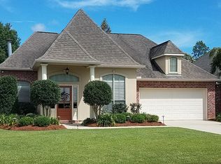 2417 Cours Carson St, Mandeville, LA 70448