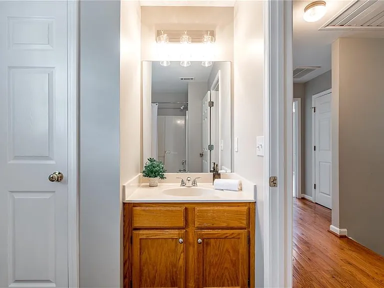 134 Lexington Parke Dr — Photo 33