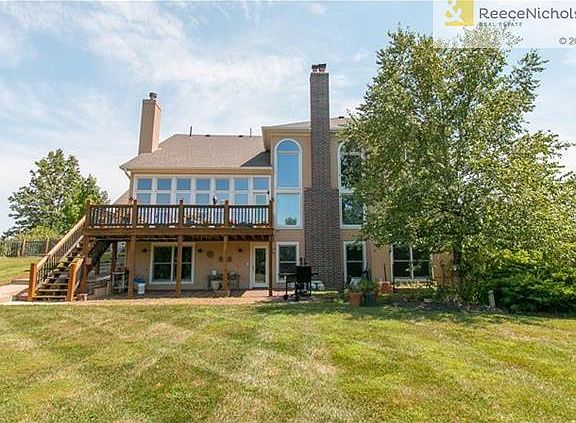 Abundance of newer custom windows.