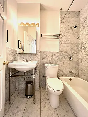 Rented by Owner | media 12