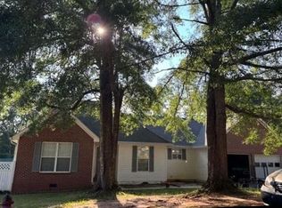 105 Hannah St, Barnesville, GA 30204