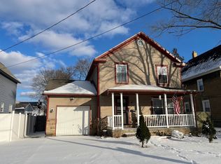 891 N Howard St, Akron, OH 44310