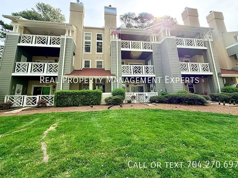 20119 Henderson Rd #J — Photo 21