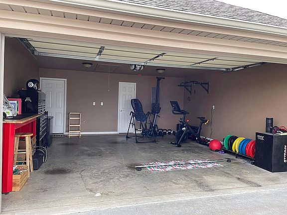 2nd image of 504 Wycliffe Dr