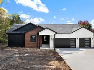 410 S Cypress Ave, Marshfield, WI 54449
