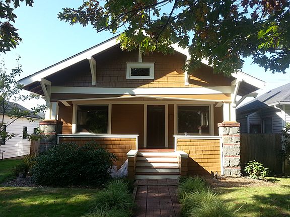 2nd image of 2122 McDougall Ave