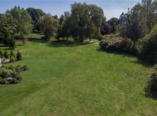 1 Nipmuc Trl, Westerly, RI 02891