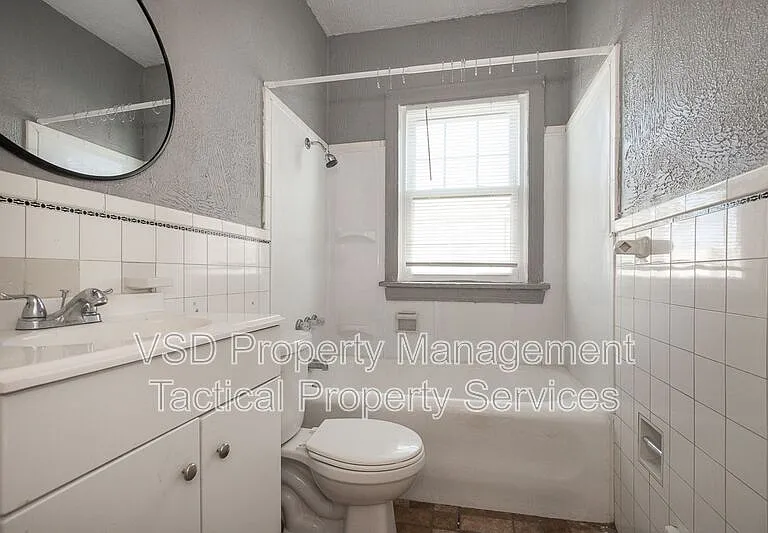 14717 Milverton Rd #UP — Photo 20