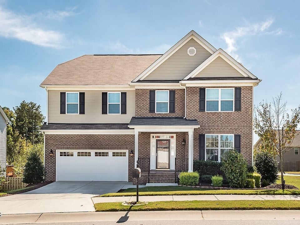 1st image of 215 Holly Blossom Dr