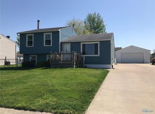 206 Ember Dr, Oregon, OH 43616