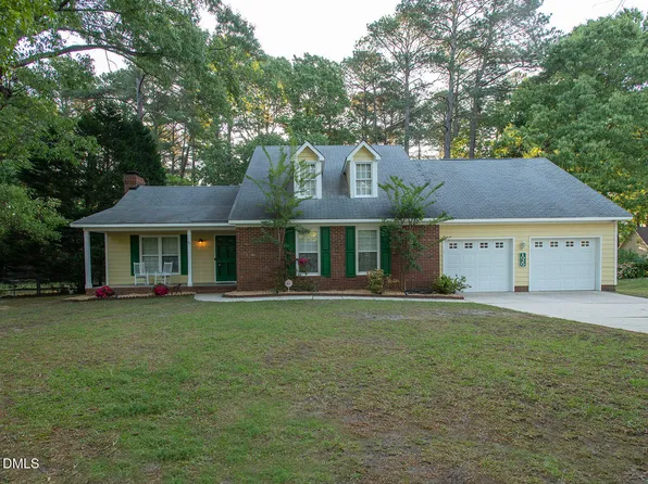 1929 Partridge Ct, Fayetteville, NC 28304