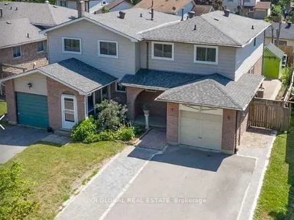 96 Kozlov St, Barrie, ON L4N 4P9