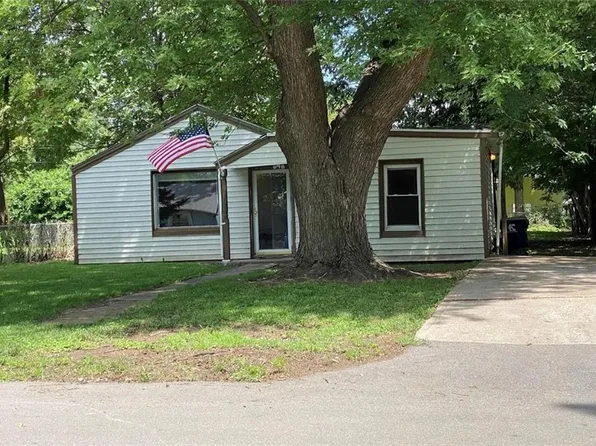 8241 Highland Ave, Kansas City, MO 64131