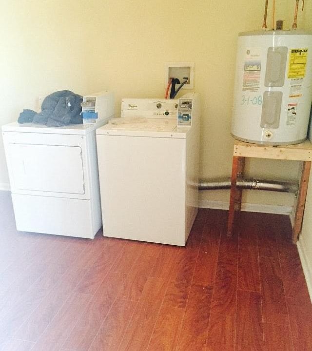 1st image of 1811 Fairmount Ave #2REAR