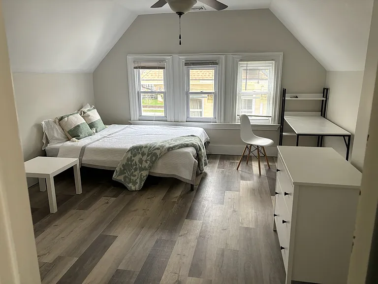 361 Willow St #3 — Photo 4