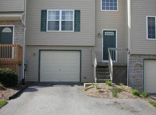 326 Pamela Ln, Lebanon, PA 17042