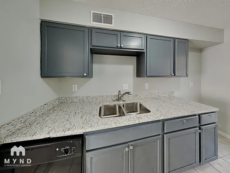 6919 Glenwick Dr — Photo 7
