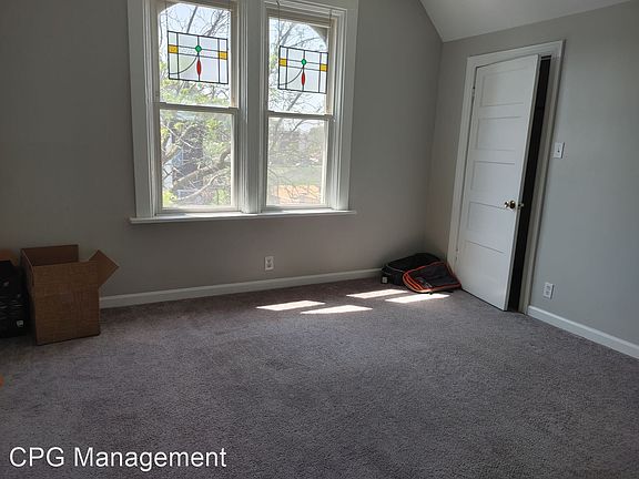 3rd image of 2246 W Palmer St #3