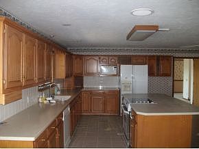 3rd image of 152 Kimberling Classic Ln