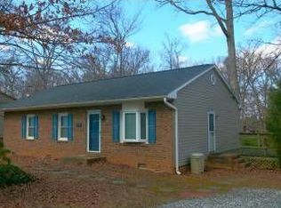 3687 Day Rd, Walkertown, NC 27051