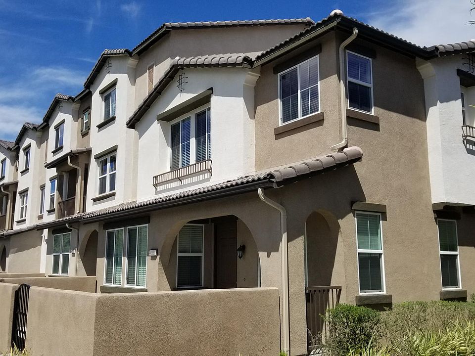 1st image of 40991 Belleray Ave