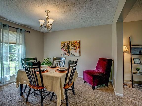 5th image of 1191 Donner Dr