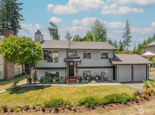 12602 Robinhood Ln, Snohomish, WA