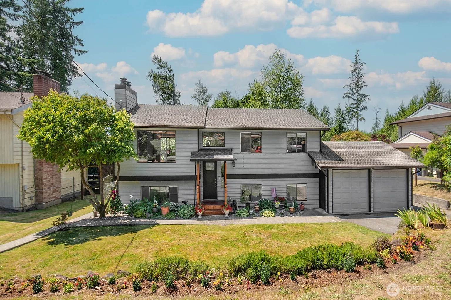 12602 Robinhood Lane photo 1