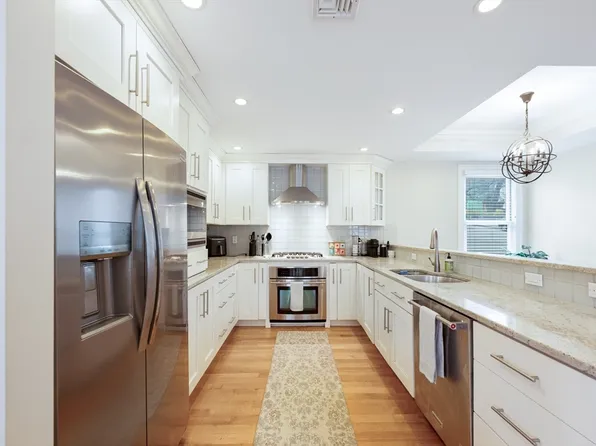 8 Covington St #1, South Boston, MA 02127