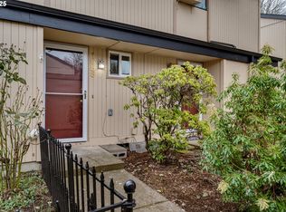 1555 Fetters Loop, Eugene, OR 97402